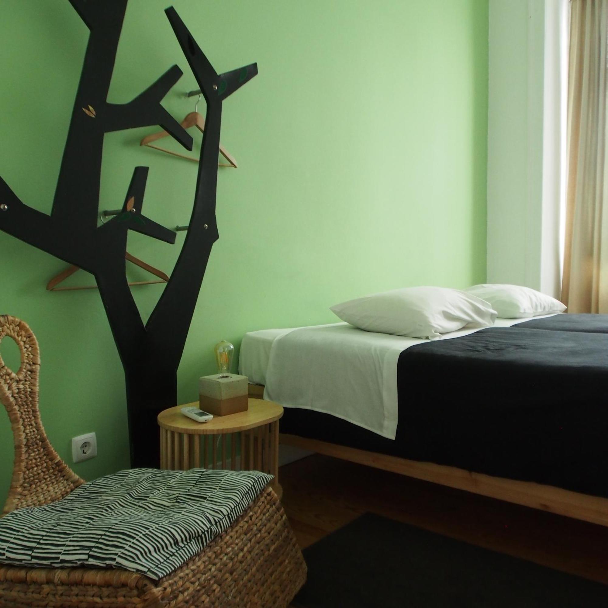 Living Lounge Hostel Лиссабон Экстерьер фото