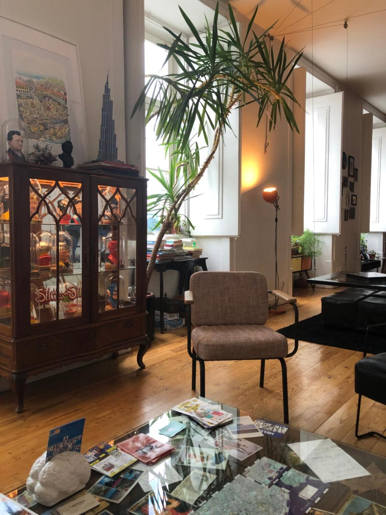 Living Lounge Hostel Лиссабон Экстерьер фото
