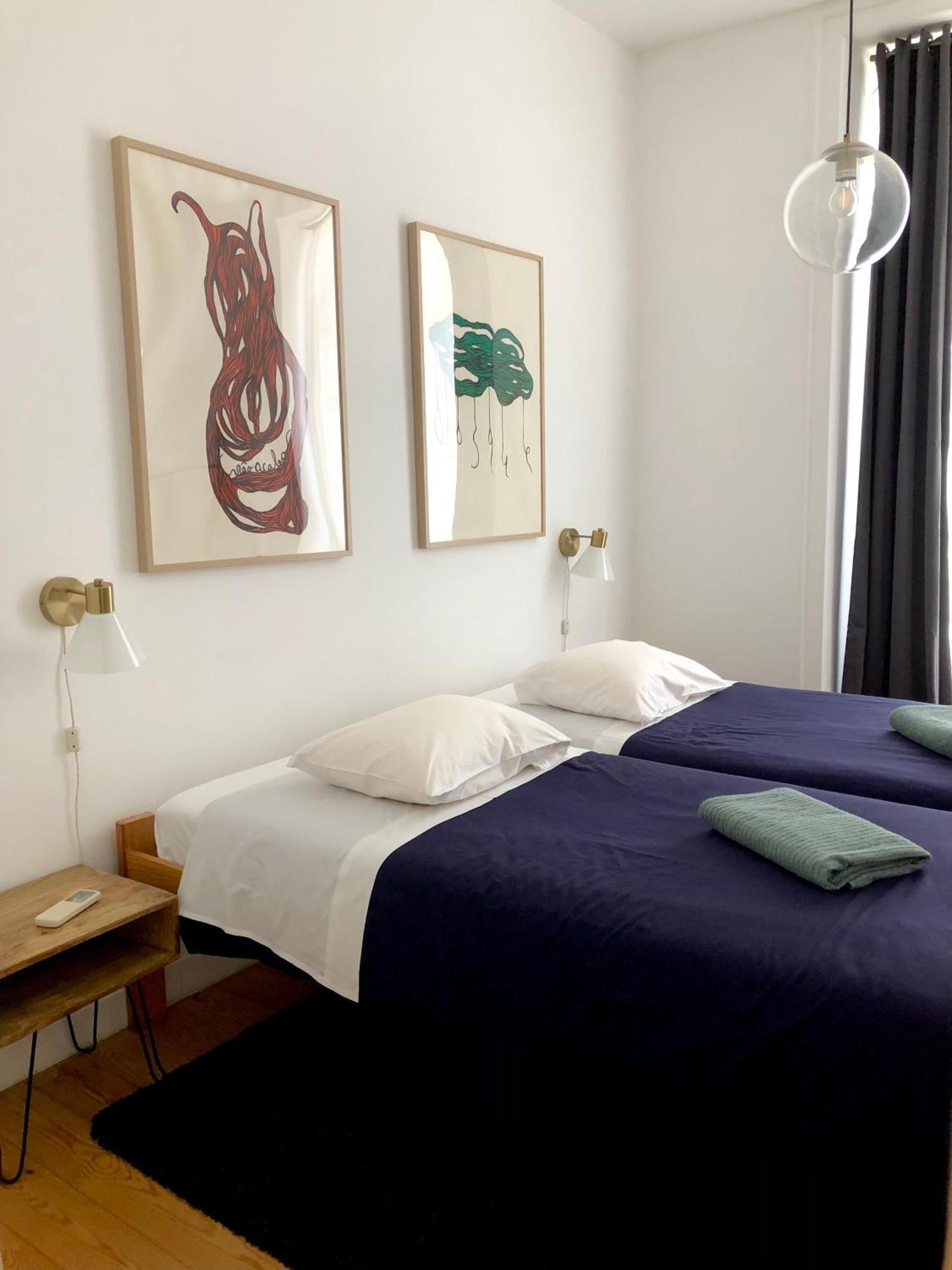 Living Lounge Hostel Лиссабон Экстерьер фото