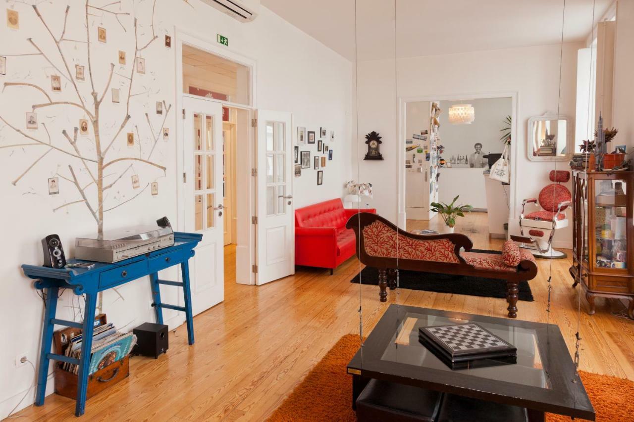 Living Lounge Hostel Лиссабон Экстерьер фото