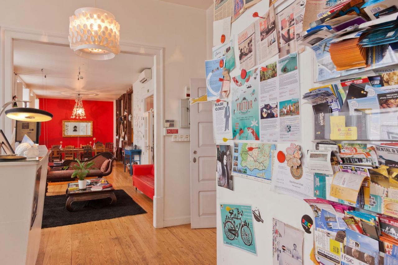 Living Lounge Hostel Лиссабон Экстерьер фото