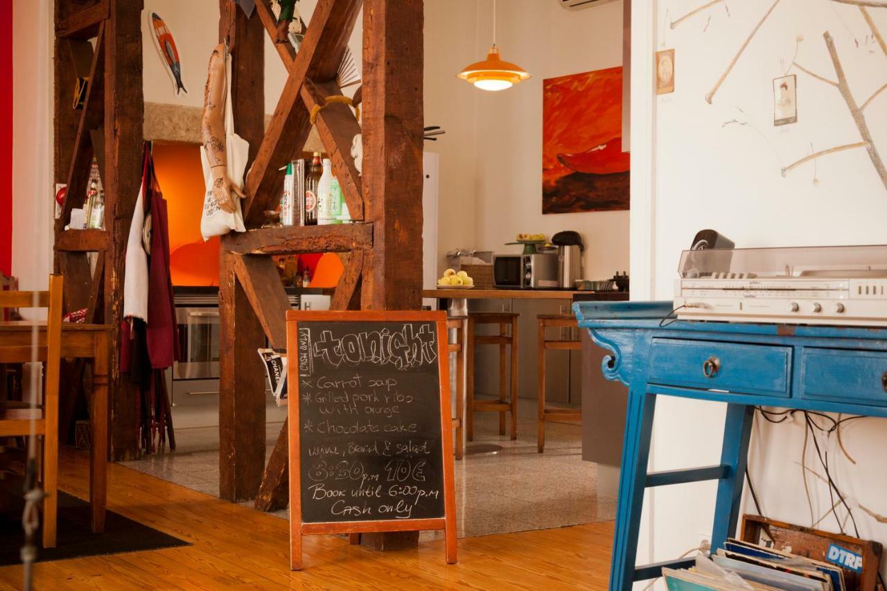 Living Lounge Hostel Лиссабон Экстерьер фото